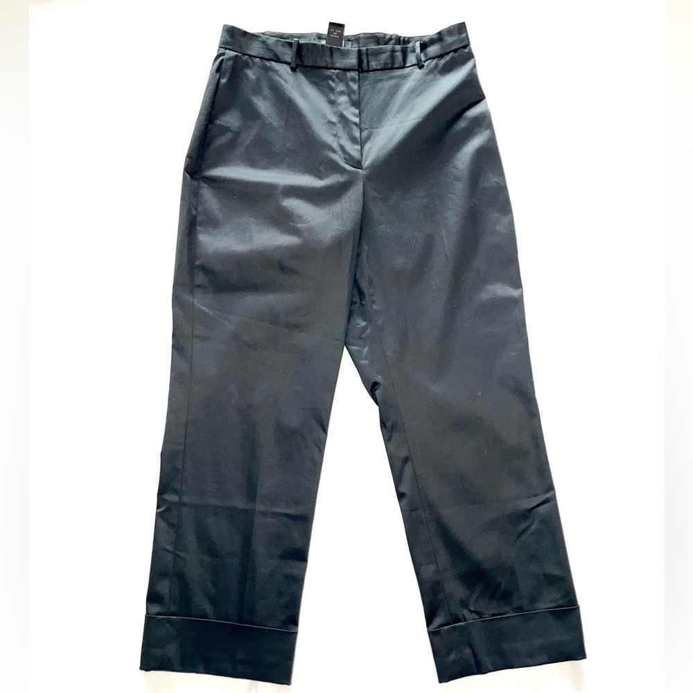 The Limited, Size 6, Black Cuffed Capris
